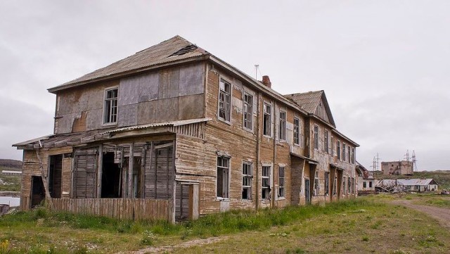 Заброшенный посёлок в Мурманской области