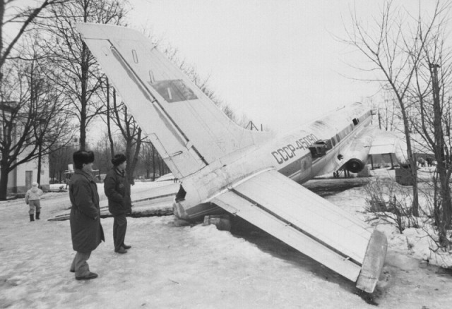 Дарите детям самолёты!