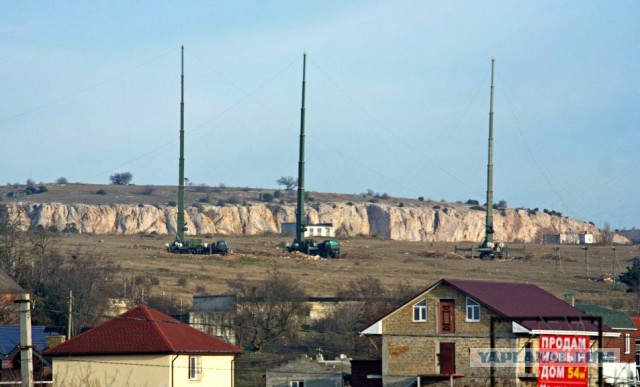 Новейший комплекс радиоэлектронной борьбы «Мурманск-БН» развернут в Крыму