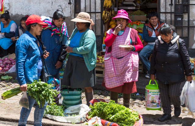 Хочешь увидеть колорит страны - иди на рынок. Рынок в Перу