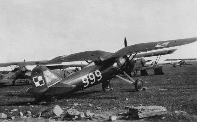 XX век в черно-белой фотографии. Авиация