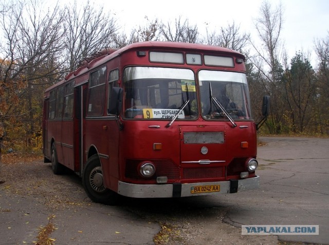 Профессор МАДИ показал источник "звона бутылок" автобуса ЛиАЗ 677. Почему его нельзя было избежать