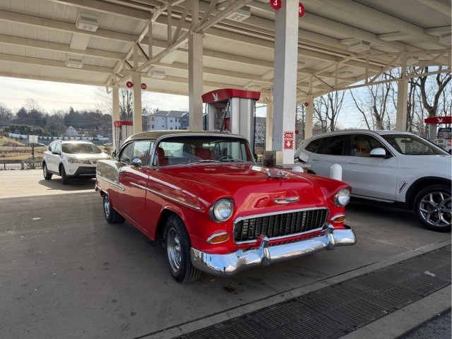 Вот какую «игрушку» увидел на заправке