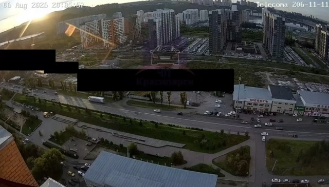 Самокатчика ещё третьим не хватает до кучи