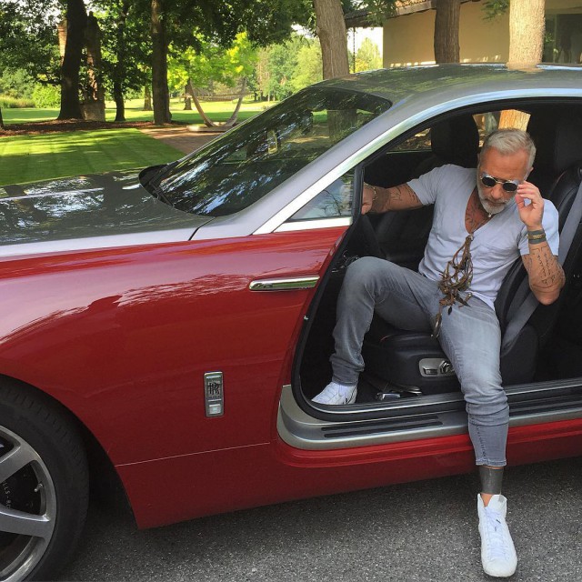 Танцующий миллионер