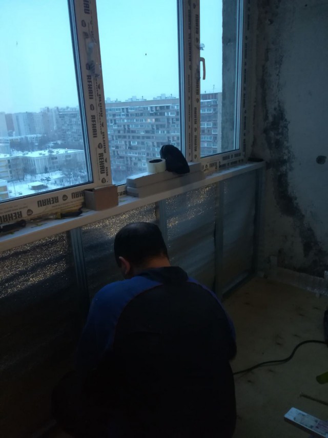 Предлагаем остекление и отделку балконов и лоджий в г. Москве и Московской области