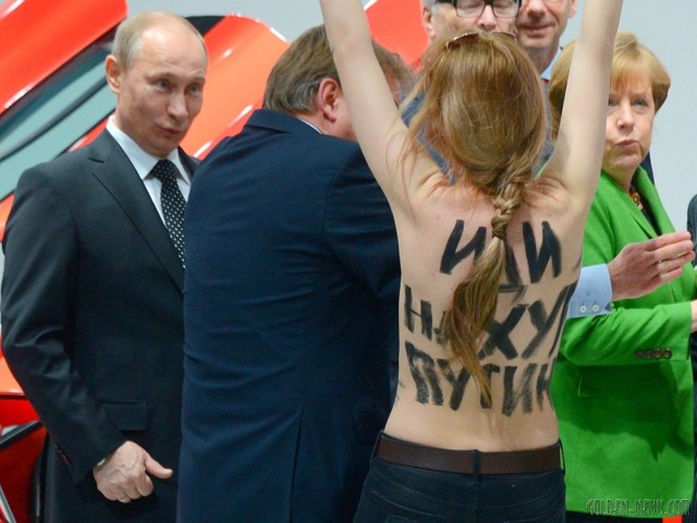 В «Мужском государстве» секса нет. Россиянок пообещали «морально уничтожить» за порноклип солиста Rammstein