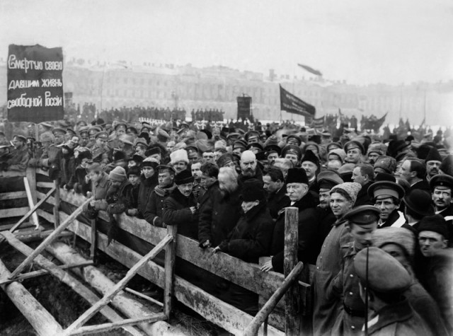 История России в фотографиях. Революция