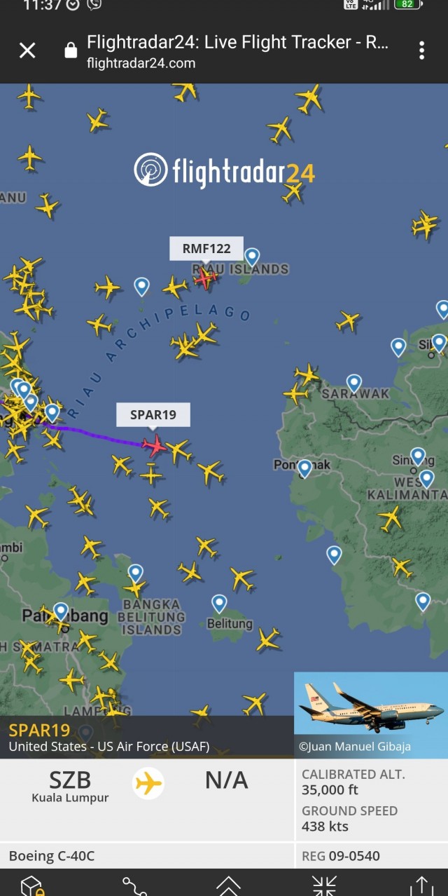 Бабка летит в Бруней