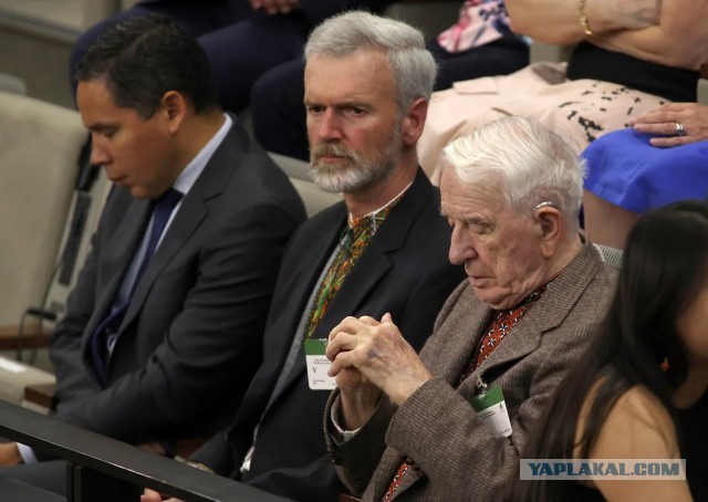 Польша требует извинений за чествование украинского ветерана СС в Канаде.