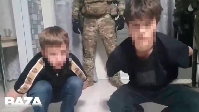 В Омске двое школьников сожгли вертолёт на местной авиабазе