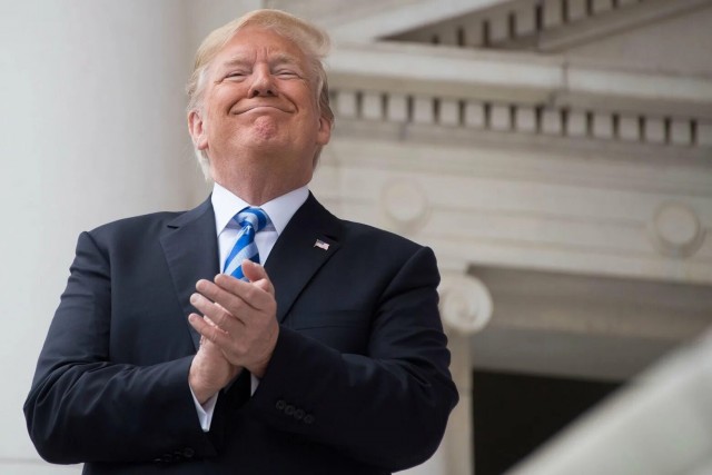Трамп заявил, что «навсегда» открывает Ормузский пролив ради Китая
