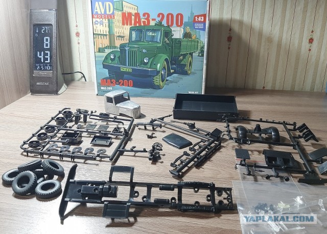 МАЗ-200 в масштабе 1:43