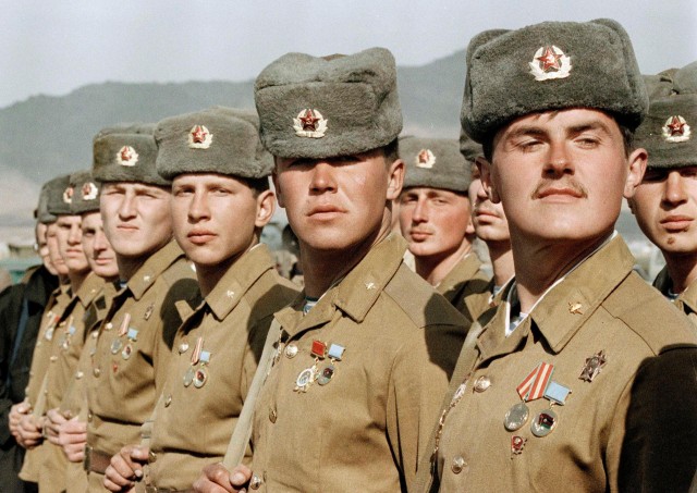 Фотографии связанных с историей Красной и Советской Армии.