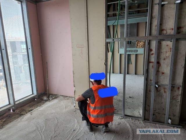 В Волгограде семьям погибших на Украине воинов передали ордена Мужества