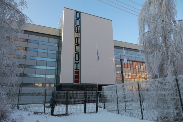 Вооружённый мужчина пытался прорваться в школу № 800 в Нижнем Новгороде
