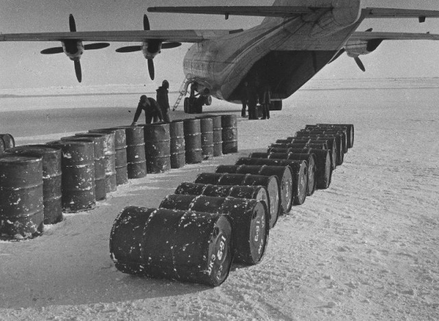 Фотографии из прошлого нашей страны - 59