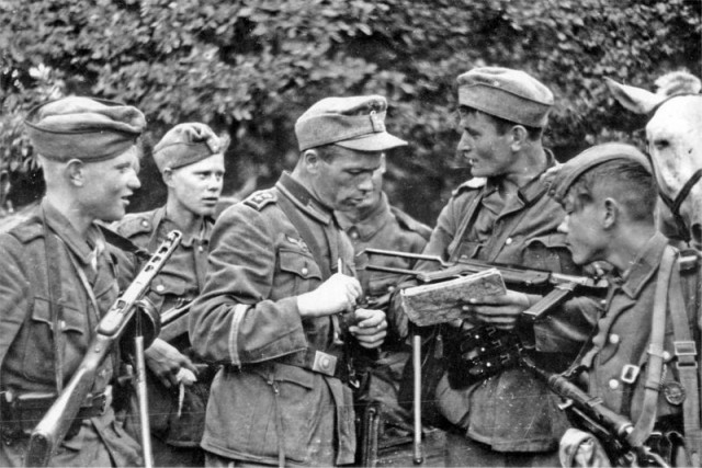 Великая Отечественная в фотографиях-9