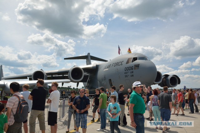 C-17 Globemaster III садиться в Харькове