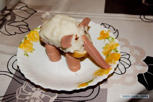 Проголодался? Слона бы съел?