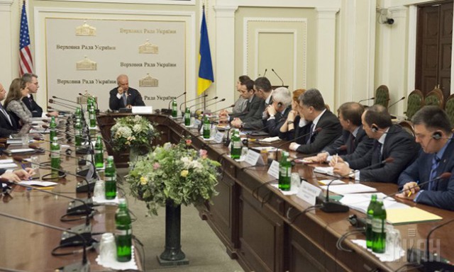 "Комсомольская правда" мирит украинцев и русских