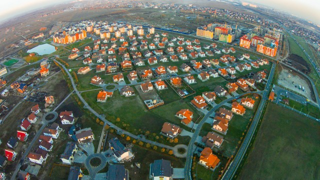 А давайте расскажем про свои города?
