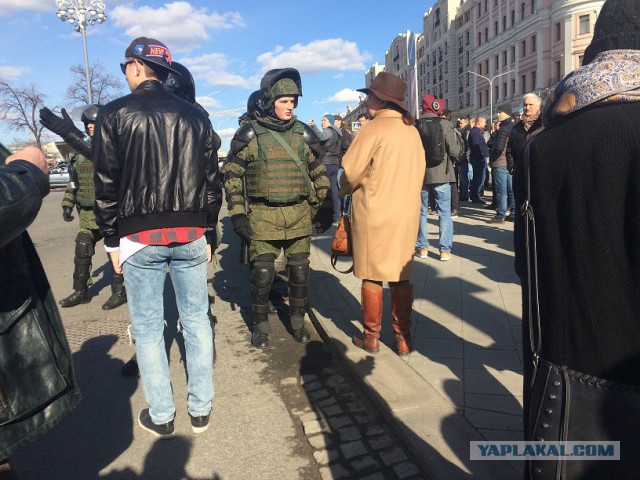 Фото. Как прошло несанкционированное шествие в столице и других городах