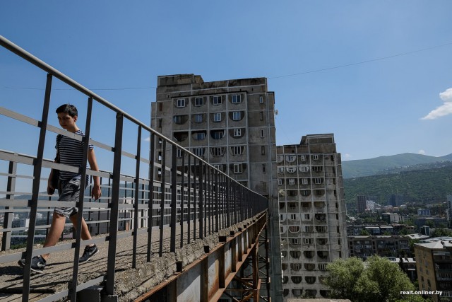Реалии жизни в тбилисском спальном районе