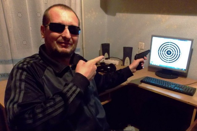 Друзья! Уже завтра у жены день рождения, что подарить?
