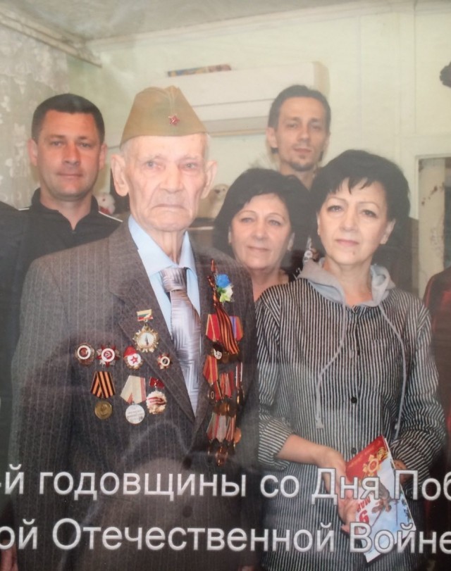 А давайте свой Бессмертный Полк сделаем? Я начинаю. Все таки канун Дня Победы