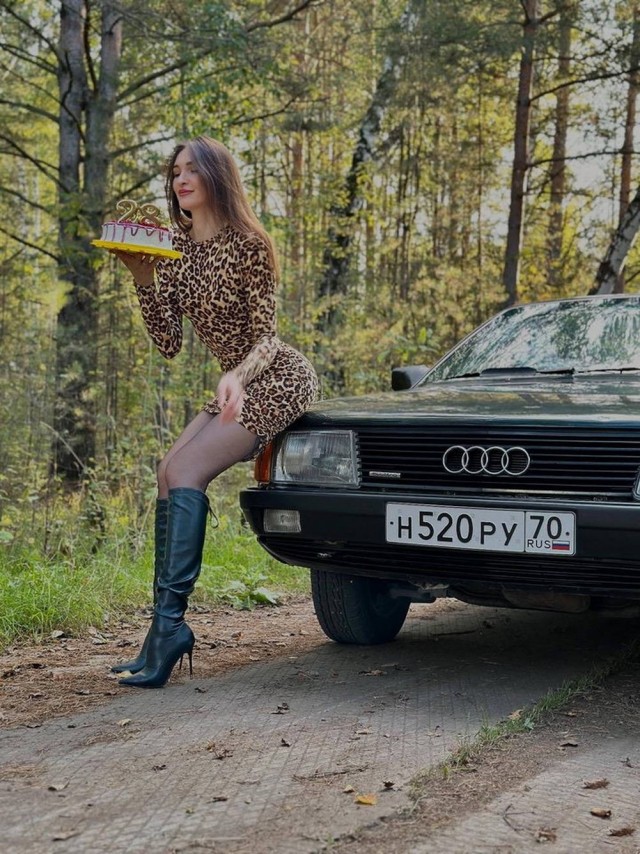 Девушки из соцсетей 2⁠⁠