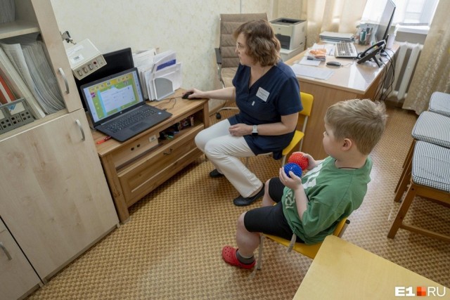 Родителей ему заменили врачи