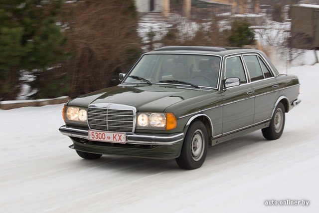 Mercedes W123 32-летний.