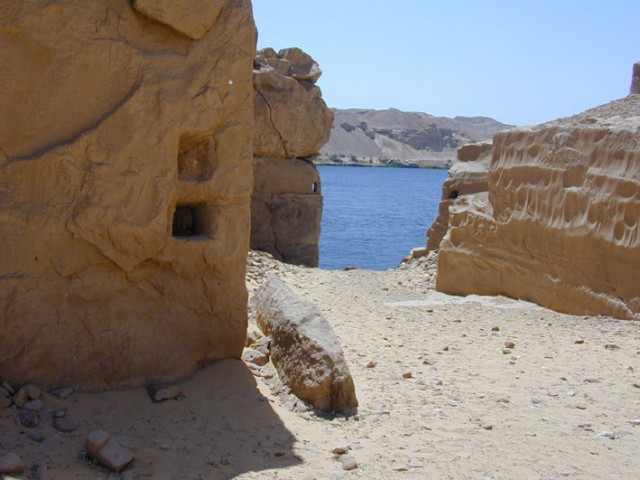 В Египте (Гебель эль-Сильсила) найден некрополь времен Нового царства