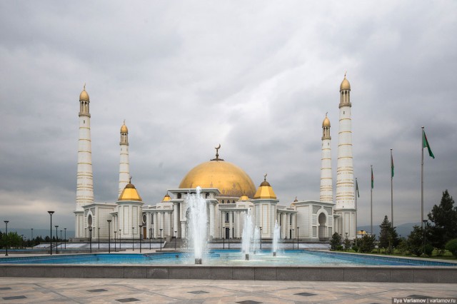 Культ личности в Туркменистане