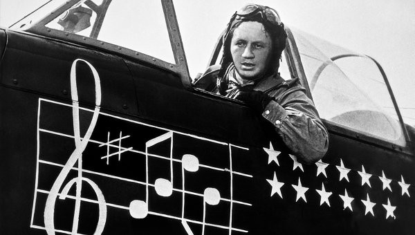 Некоторые из личных эмблем на советских самолетах во Вторую Мировую войну.