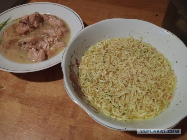 51 банка тушенки