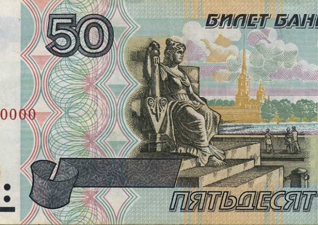 Что это за красные колонны в Петербурге?