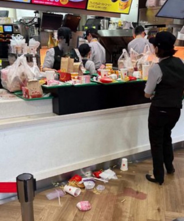 В Японии досрочно прикрыли продажу "Хэппи милов" с коллекционными карточками