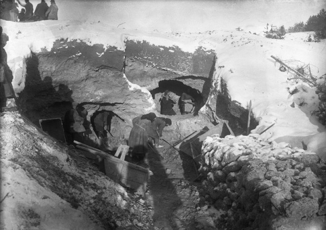 Женщины неженских профессий