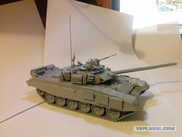 Танк Т-90 к Дню Победы