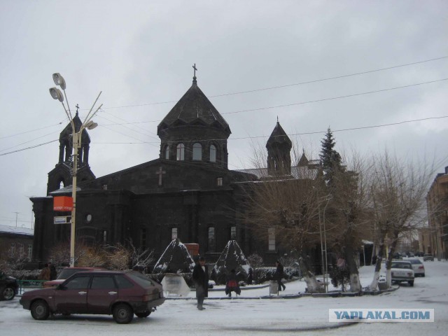 Разрушительное землетрясение в Армении