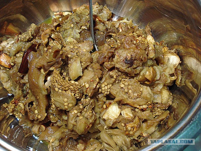 Украинская кухня . Икра из баклажанов.