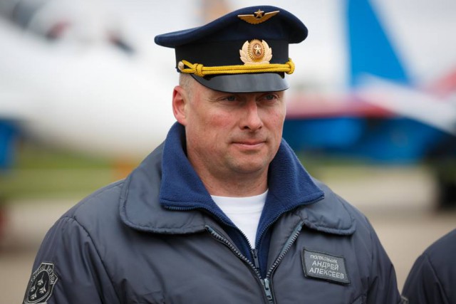 "Русские витязи" получили Су-30СМ