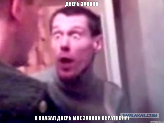 Небольшой рестайлинг двери в съемной квартире