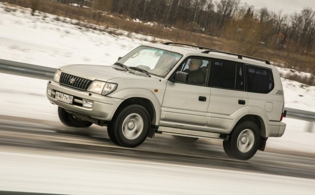 20 летний Toyota LC Prado 90 против нового УАЗа Патриот с АКПП