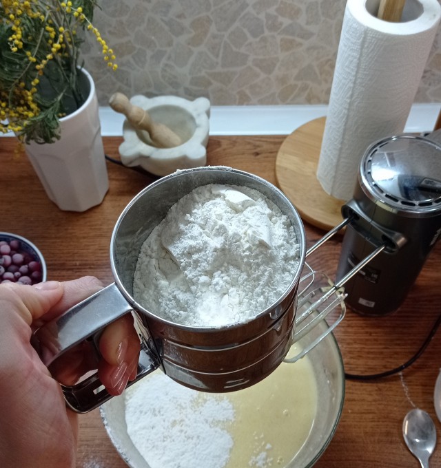 Кекс с клюквой.