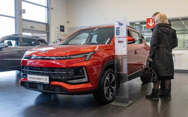 Объем продаж на авторынке в январе 2026 упал на 11% по сравению с январем 2025. По итогам января 2026 продано 91420 новых авто