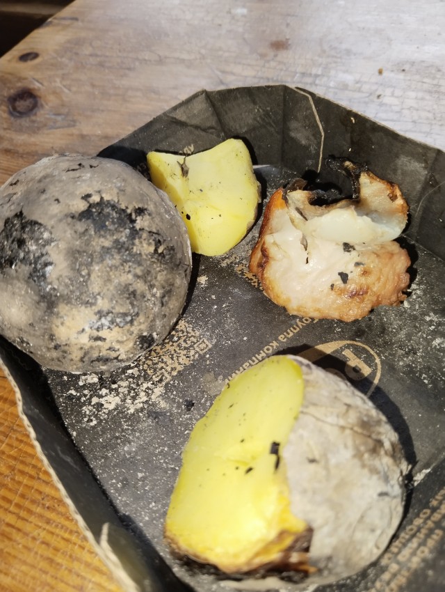 А почему женщин раздражает "являющийся на диване" муж?