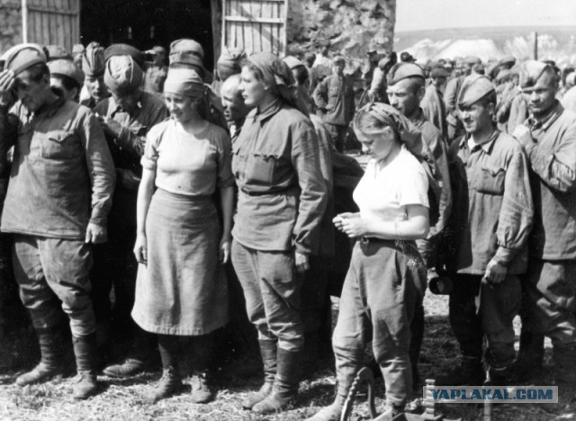 Советские женщины-военнослужащие в плену